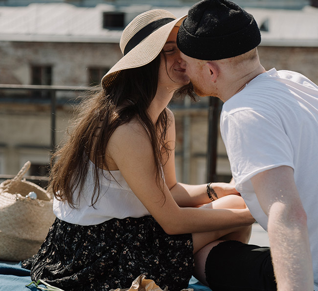 Enjoy a Romantic Date on the Roof
