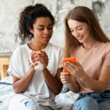 Motivate Lesbian Women on Chat Line